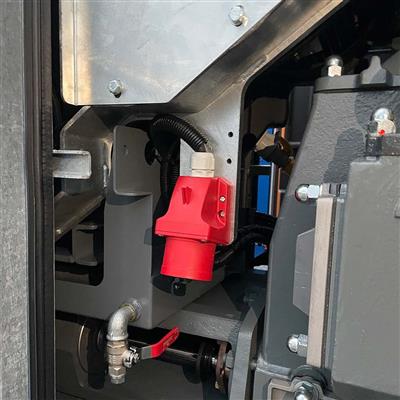 Automatic changeover switch